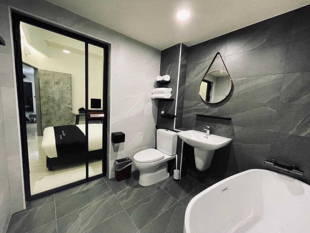 טאינאן Six Seasons Inn - Qian He מראה חיצוני תמונה